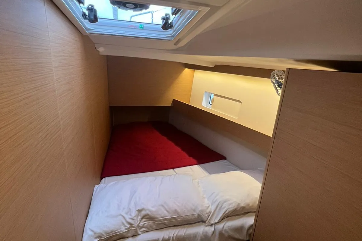 Cabin on Rigel, a Jeanneau Sun Odyssey 490 sailboat at Salerno, Italy