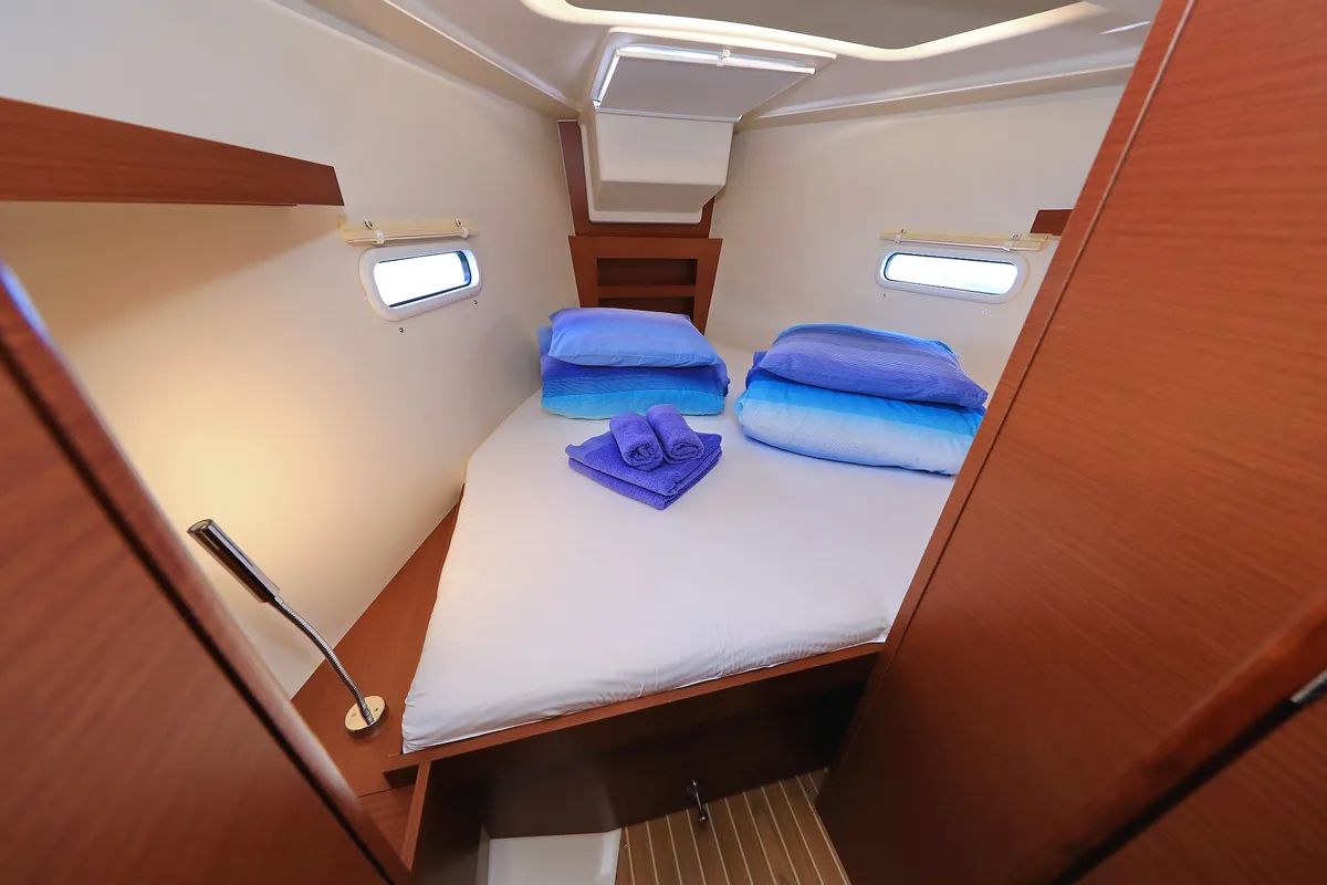 Cabin on Sweet Summer, a Hanse 388 sailboat at Grad Kaštela, Croatia