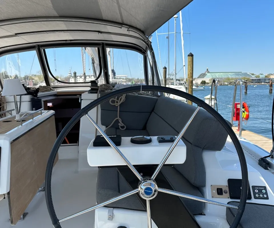 Cockpit of Opportune Moment, a Dufour 430 sailboat at Chesapeake, United States