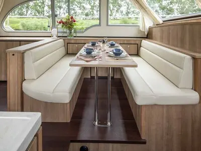 Salon of La Barrique, a Linssen Grand Sturdy 40.0 AC motorboat at Le Landeron, Switzerland