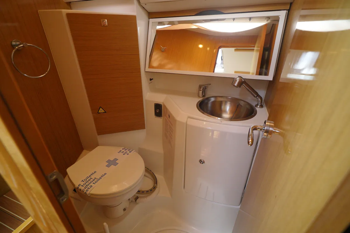 Head on Primus Navi, a Jeanneau Sun Odyssey 36i sailboat at Marmaris, Turkey