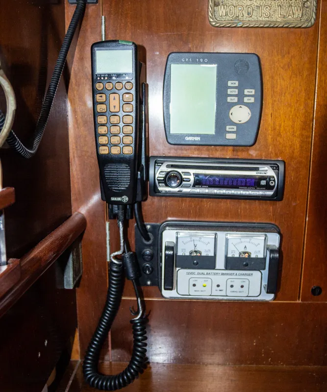 Kleio, a Beneteau Oceanis 381 sailboat at Volos, Greece
