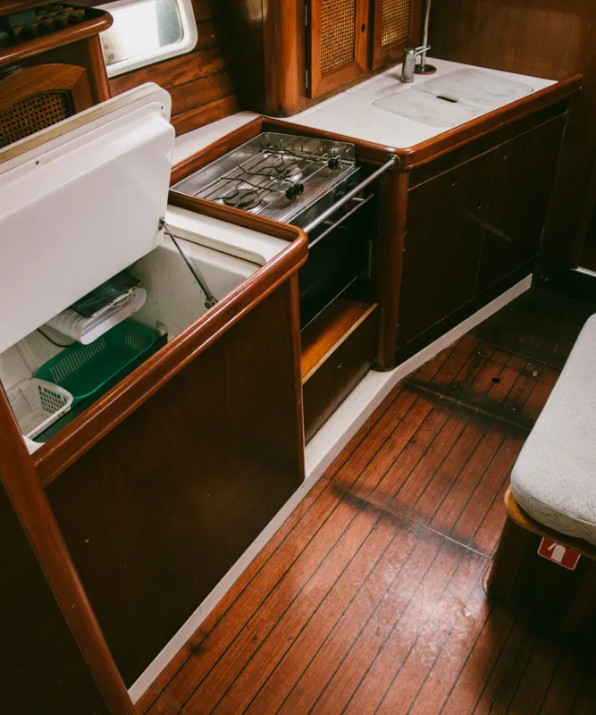 Galley of Kleio, a Beneteau Oceanis 381 sailboat at Volos, Greece