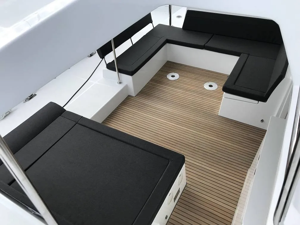 Deck of Arome, a Lagoon 450 S catamaran at Roche Caiman, Seychelles
