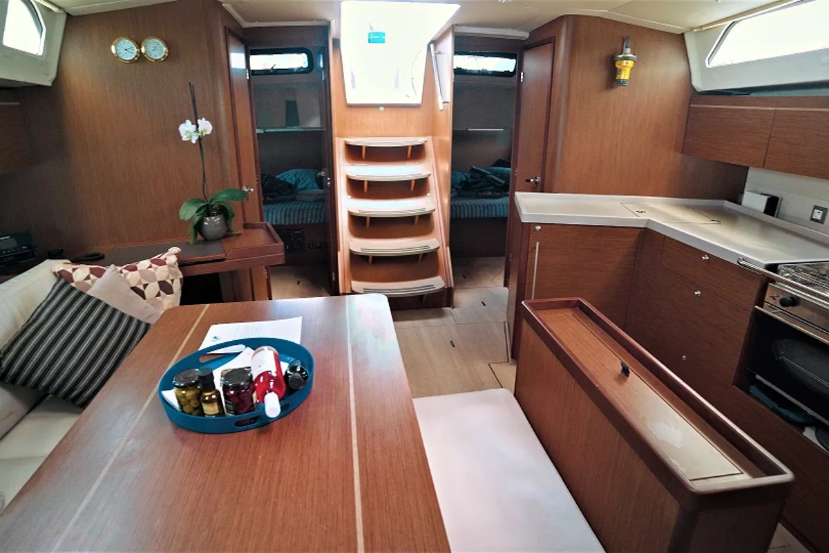 Salon of Aeolian Melody, a Beneteau Oceanis 46.1 sailboat at Preveza, Greece