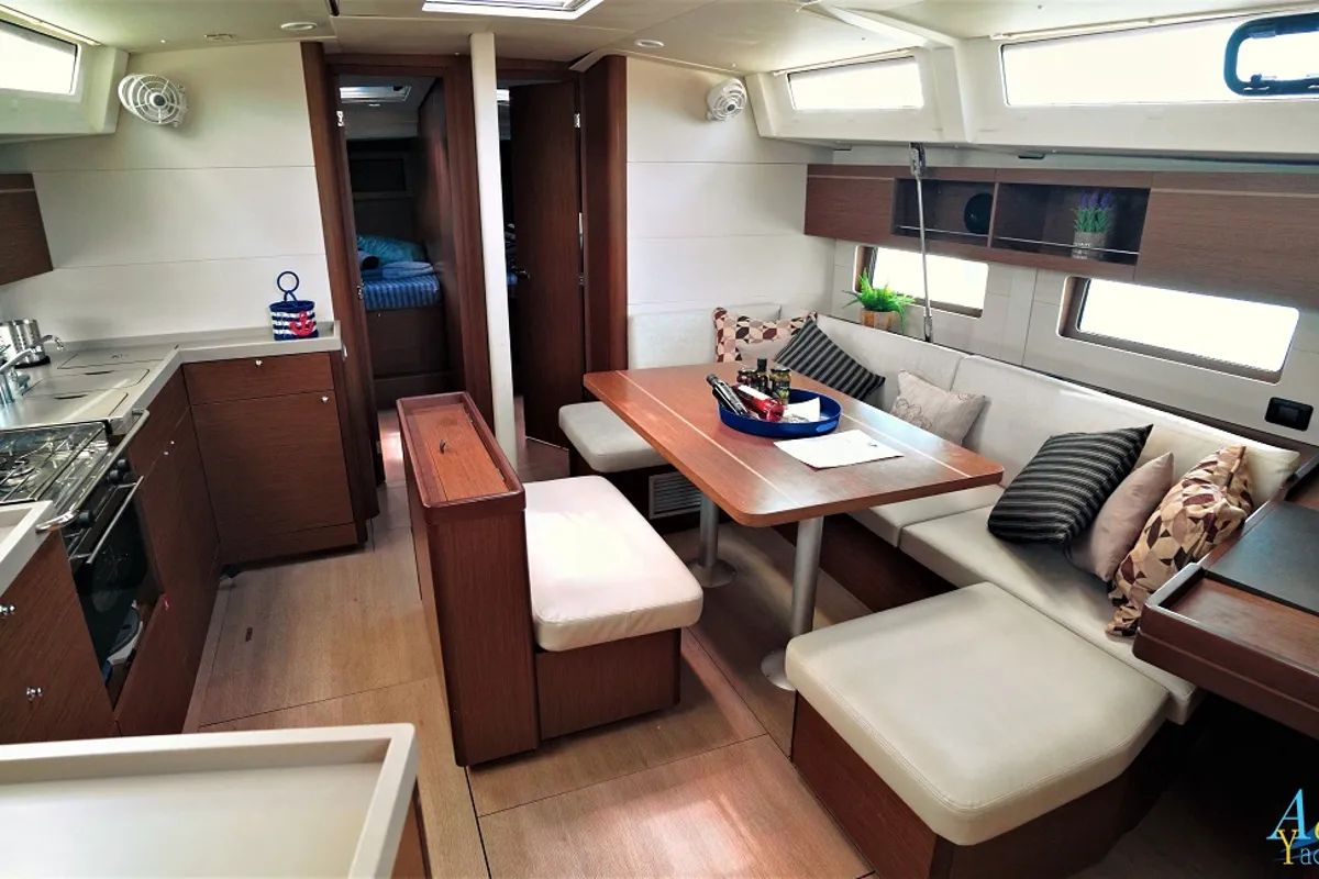 Salon of Aeolian Melody, a Beneteau Oceanis 46.1 sailboat at Preveza, Greece