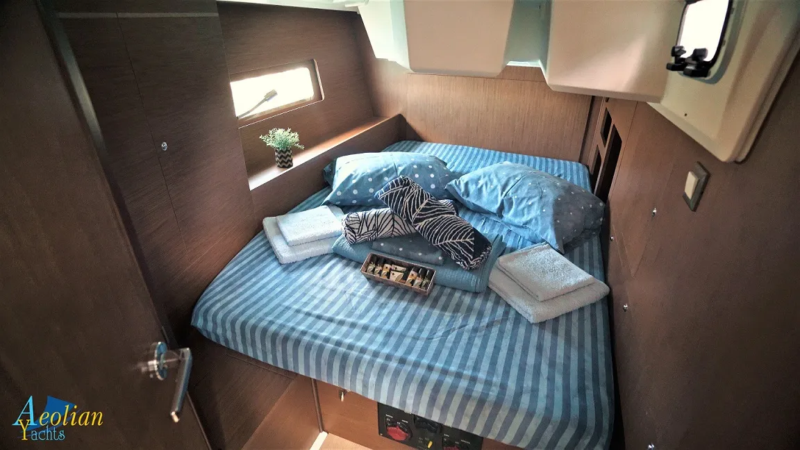 Cabin on Aeolian Melody, a Beneteau Oceanis 46.1 sailboat at Preveza, Greece