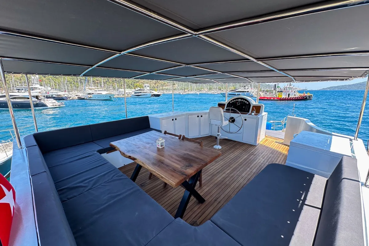 Cockpit of AYKEN, a Custom Made Ayken motor yacht at Bakırköy, Turkey
