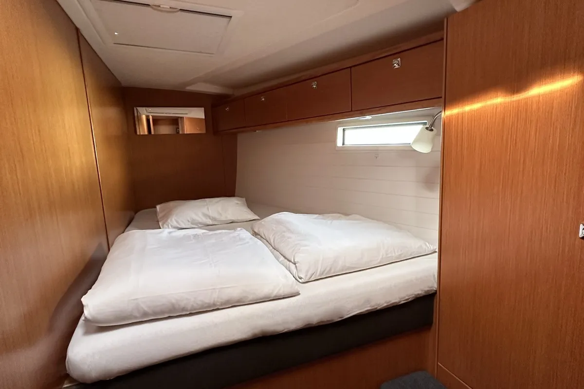 Cabin on Sveti Ante, a Bavaria Cruiser 51 sailboat at Općina Sukošan, Croatia