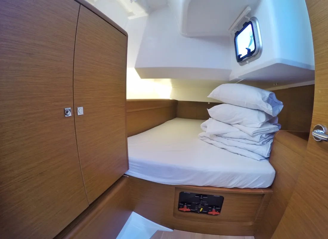 Cabin on Tardis, a Jeanneau Sun Odyssey 449 sailboat at Biograd na Moru, Croatia