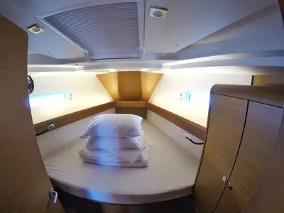Cabin on Tardis, a Jeanneau Sun Odyssey 449 sailboat at Biograd na Moru, Croatia