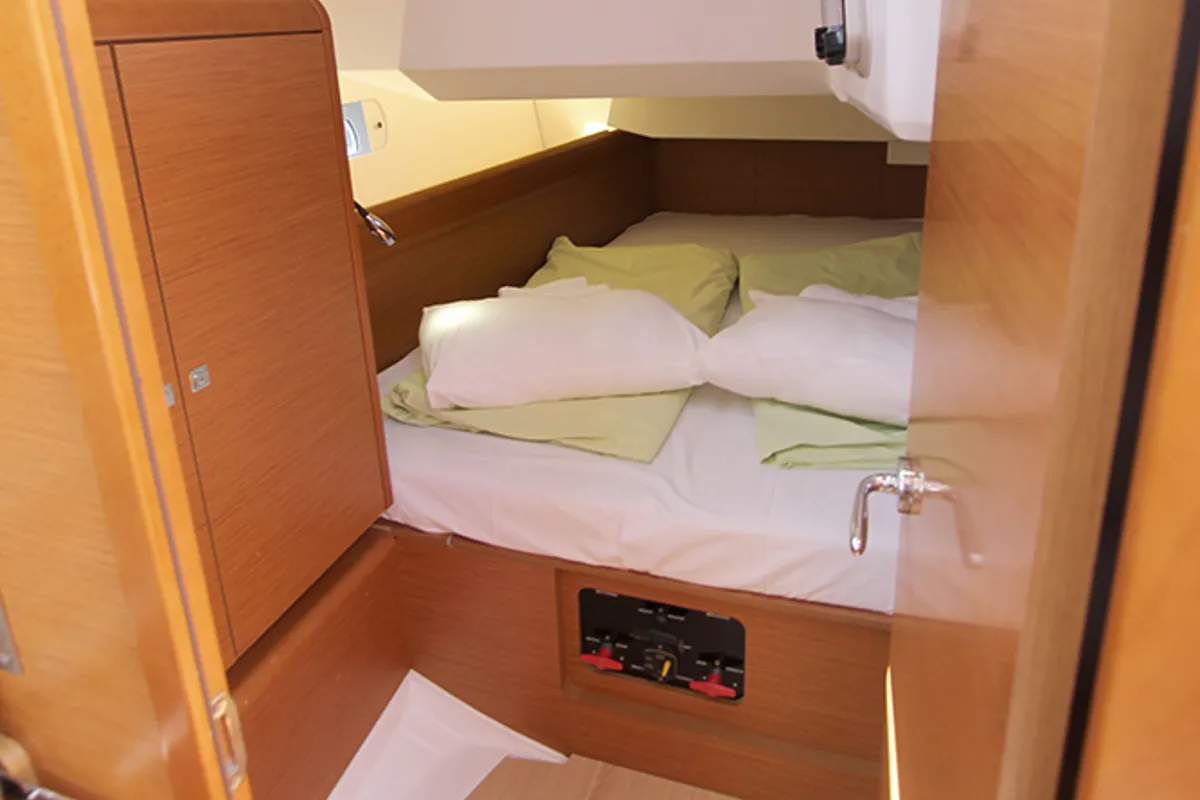 Cabin on Gaia, a Jeanneau Sun Odyssey 449 sailboat at Lavreotiki Municipal Unit, Greece