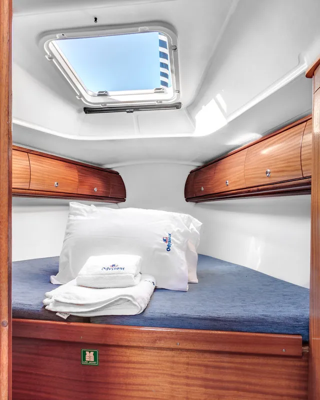Cabin on Aias, a Bavaria 32 sailboat at Kontokali, Greece