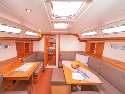 Salon of Tria S, a Hanse 430 sailboat at Kos, Greece