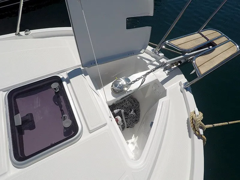 Lovre, a Beneteau Antares 8 OB motorboat at Grad Šibenik, Croatia