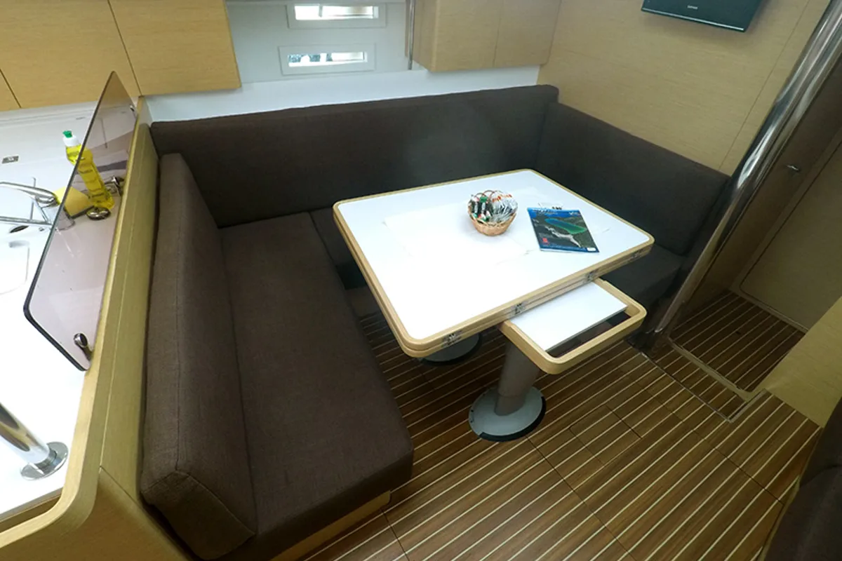 Salon of Marta X, a Elan 444 Impression sailboat at Grad Šibenik, Croatia