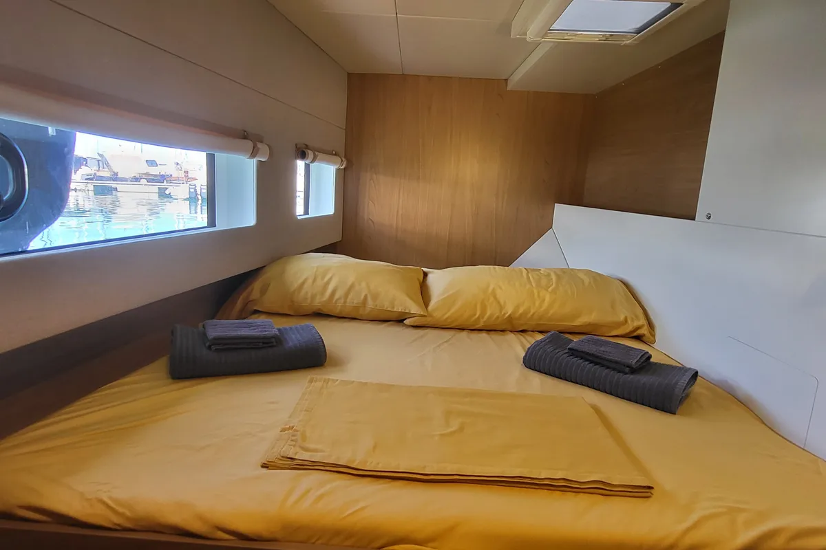 Cabin on Good Vibes, a Lagoon 46 catamaran at Figari/Golfo Aranci, Italy