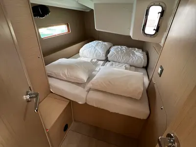 Cabin on Elizabeth, a Beneteau Oceanis 40.1 sailboat at Općina Sukošan, Croatia