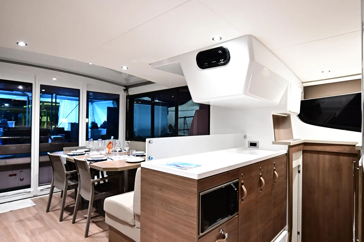 Salon of Grease, a Bali 4.4 catamaran at Salerno, Italy