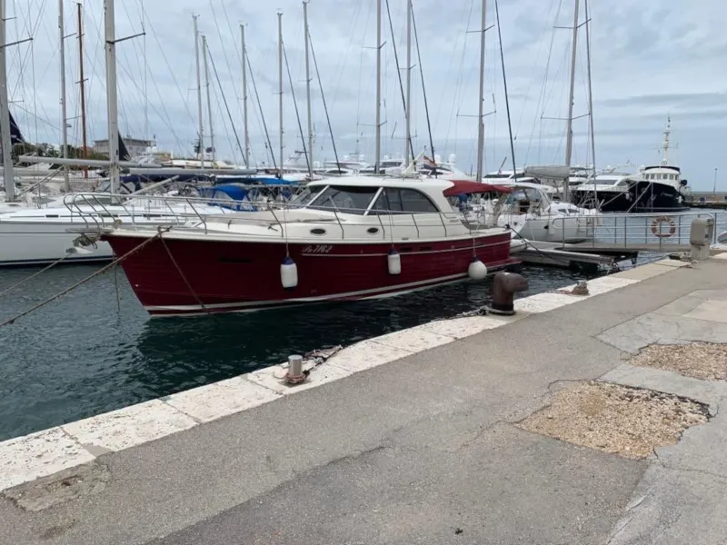 Exterior view of Renesansa, a SAS - Vektor Adriana 44 motorboat at Zadar, Croatia