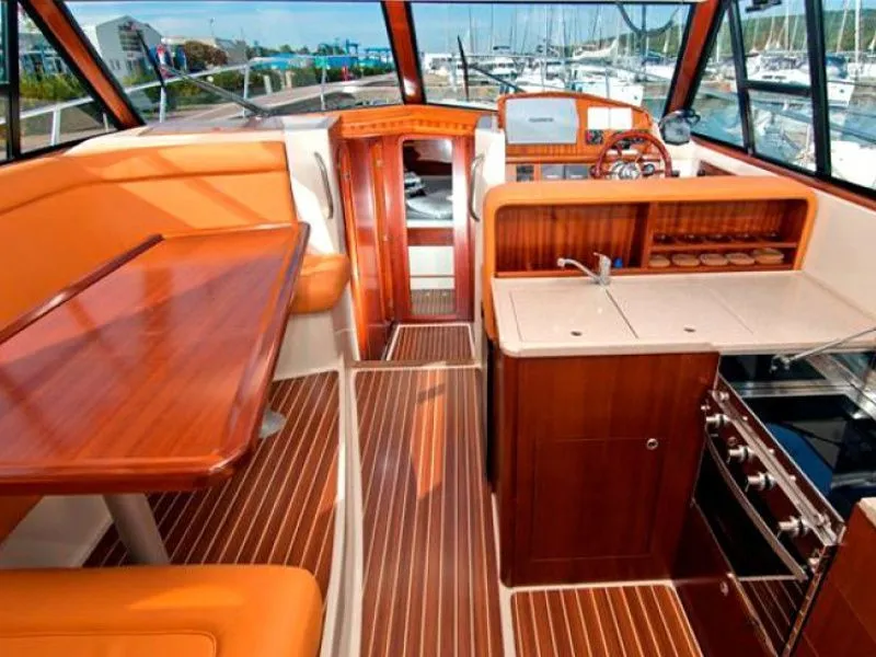 Salon of Renesansa, a SAS - Vektor Adriana 44 motorboat at Zadar, Croatia