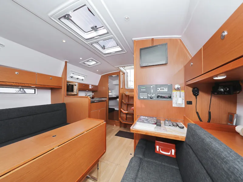 Salon of Petra M, a Bavaria 36 Cruiser sailboat at Zadar, Croatia