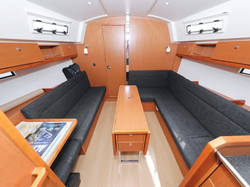 Salon of Petra M, a Bavaria 36 Cruiser sailboat at Zadar, Croatia