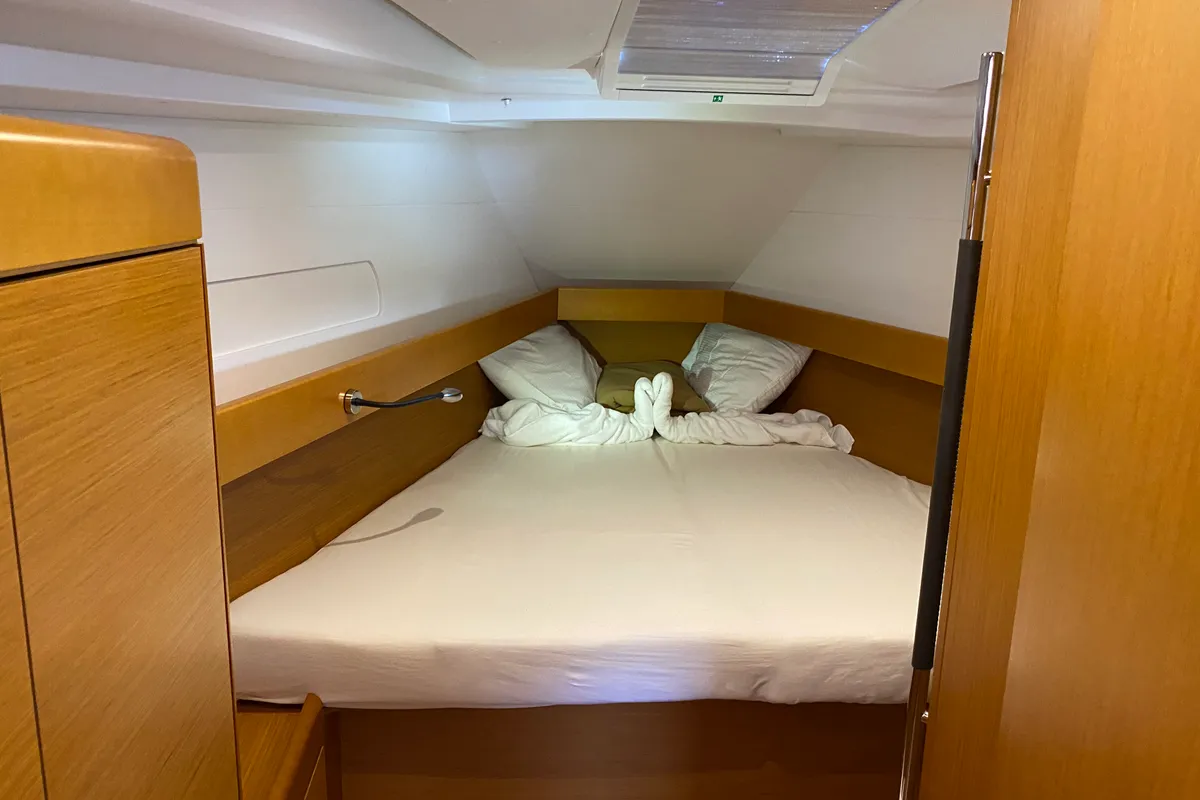 Cabin on Descanso, a Jeanneau Sun Odyssey 41DS sailboat at Road Town, British Virgin Islands