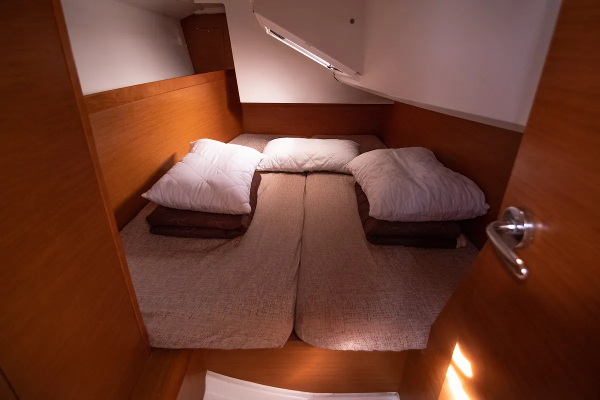 Cabin on Dimitra, a Jeanneau Sun Odyssey 349 sailboat at Municipal Unit of Nea Peramos, Greece