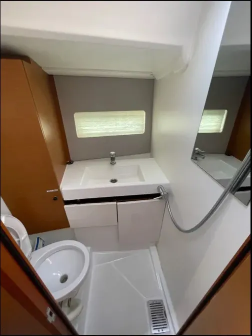 Head on AF-SO490, a Jeanneau Sun Odyssey 490 sailboat at Athens, Greece