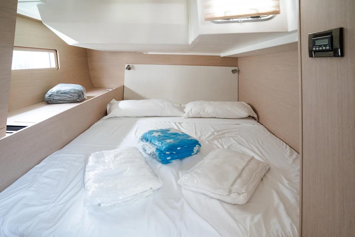 Cabin on Agape - Premium line, a Beneteau Oceanis 51.1 sailboat at Rosignano Solvay, Italy