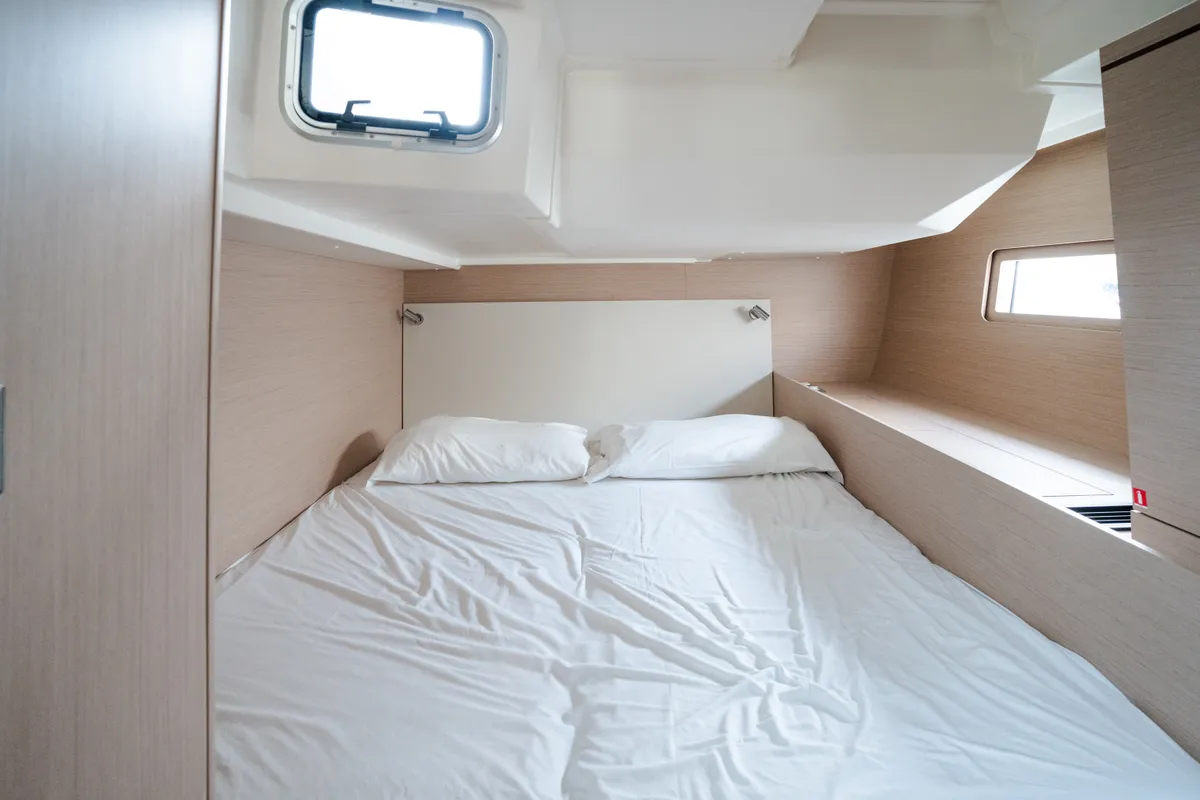 Cabin on Agape - Premium line, a Beneteau Oceanis 51.1 sailboat at Rosignano Solvay, Italy
