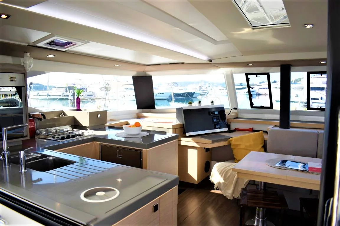 Galley of OCEAN RUNNER, a Fountaine Pajot Astréa 42 catamaran at Općina Medulin, Croatia