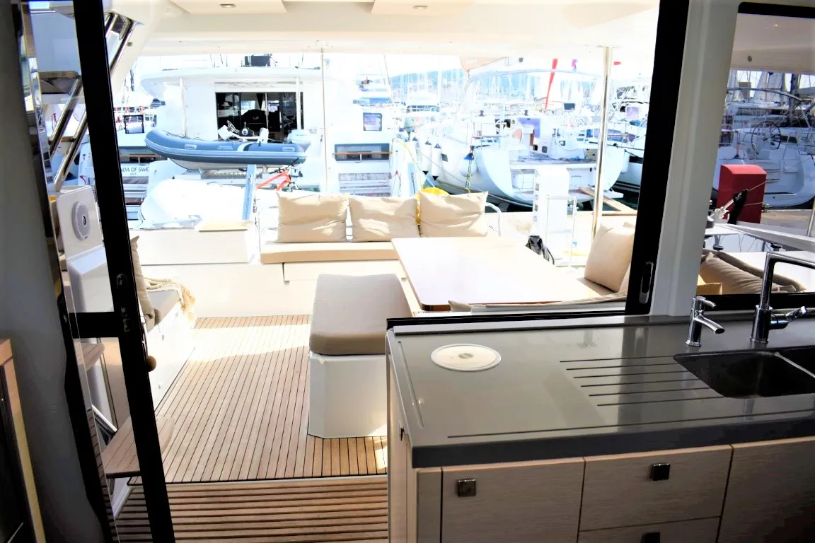 Galley of OCEAN RUNNER, a Fountaine Pajot Astréa 42 catamaran at Općina Medulin, Croatia