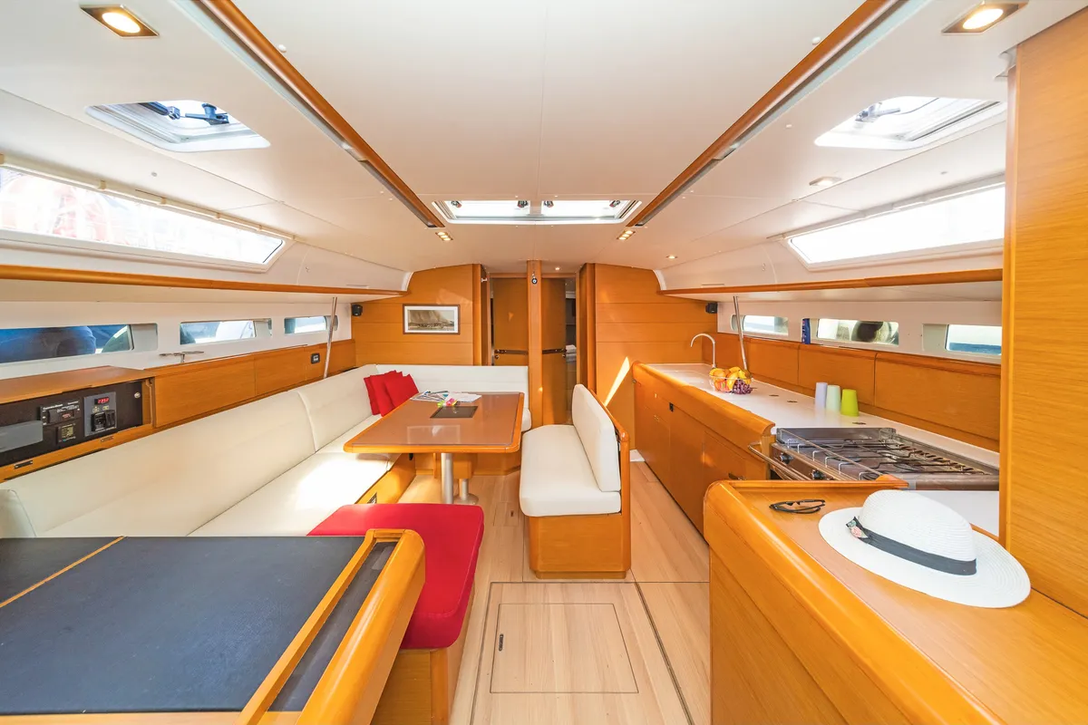 Salon of Eva , a Jeanneau Sun Odyssey 519 sailboat at Parikia, Greece