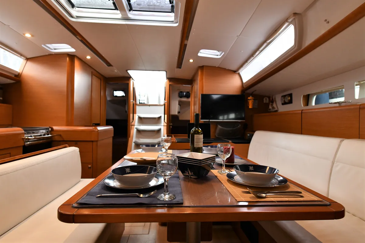 Salon of Eva , a Jeanneau Sun Odyssey 519 sailboat at Parikia, Greece
