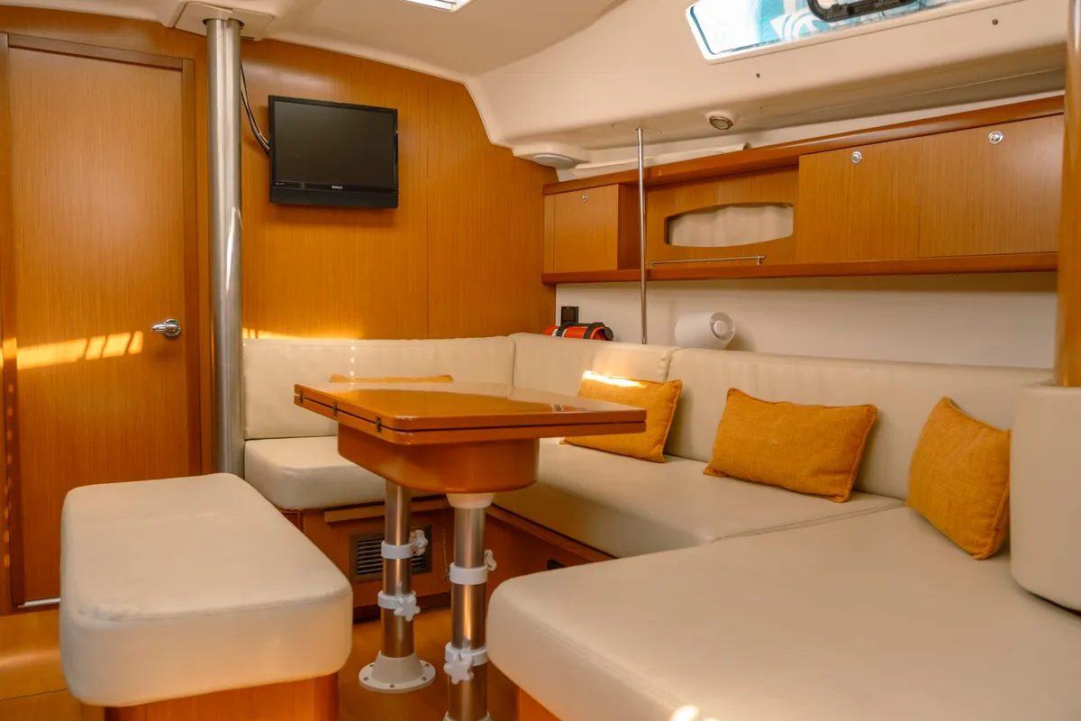 Salon of Premium, a Beneteau Oceanis 40 sailboat at Fethiye, Turkey