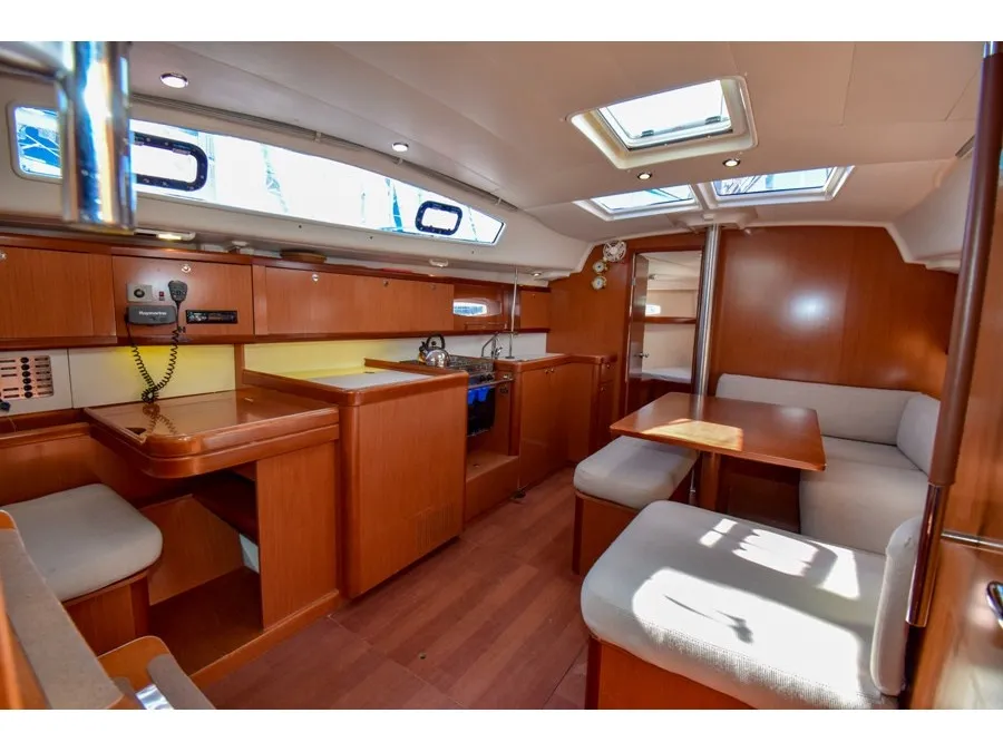 Salon of Premium, a Beneteau Oceanis 40 sailboat at Fethiye, Turkey