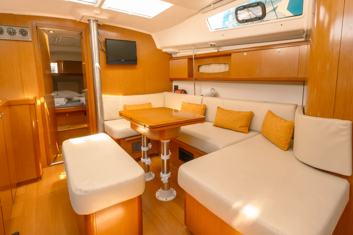 Salon of Premium, a Beneteau Oceanis 40 sailboat at Fethiye, Turkey