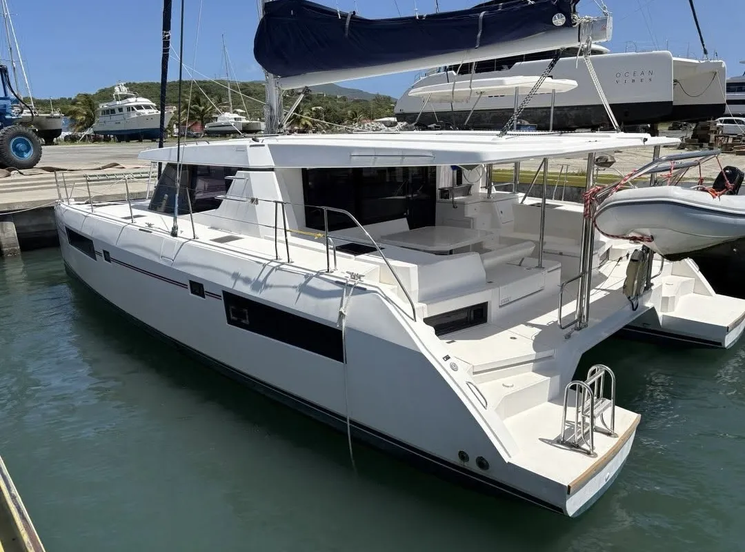 Sealma, a Leopard 45 catamaran at Ribishi, Saint Vincent and the Grenadines