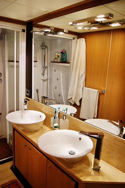 Head on Noi Quattro, a Abacus 70 motor yacht at Seget Donji, Croatia