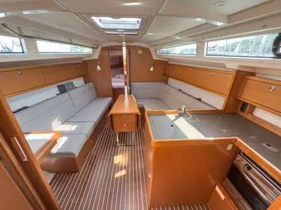 Salon of Hydra, a Bavaria Cruiser 34 sailboat at Grad Pula, Croatia