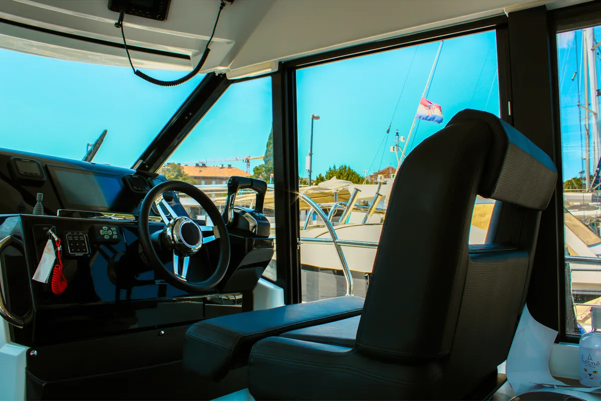 Cockpit of NIKA, a Jeanneau Merry Fisher 1295 FLY motorboat at Zadar, Croatia