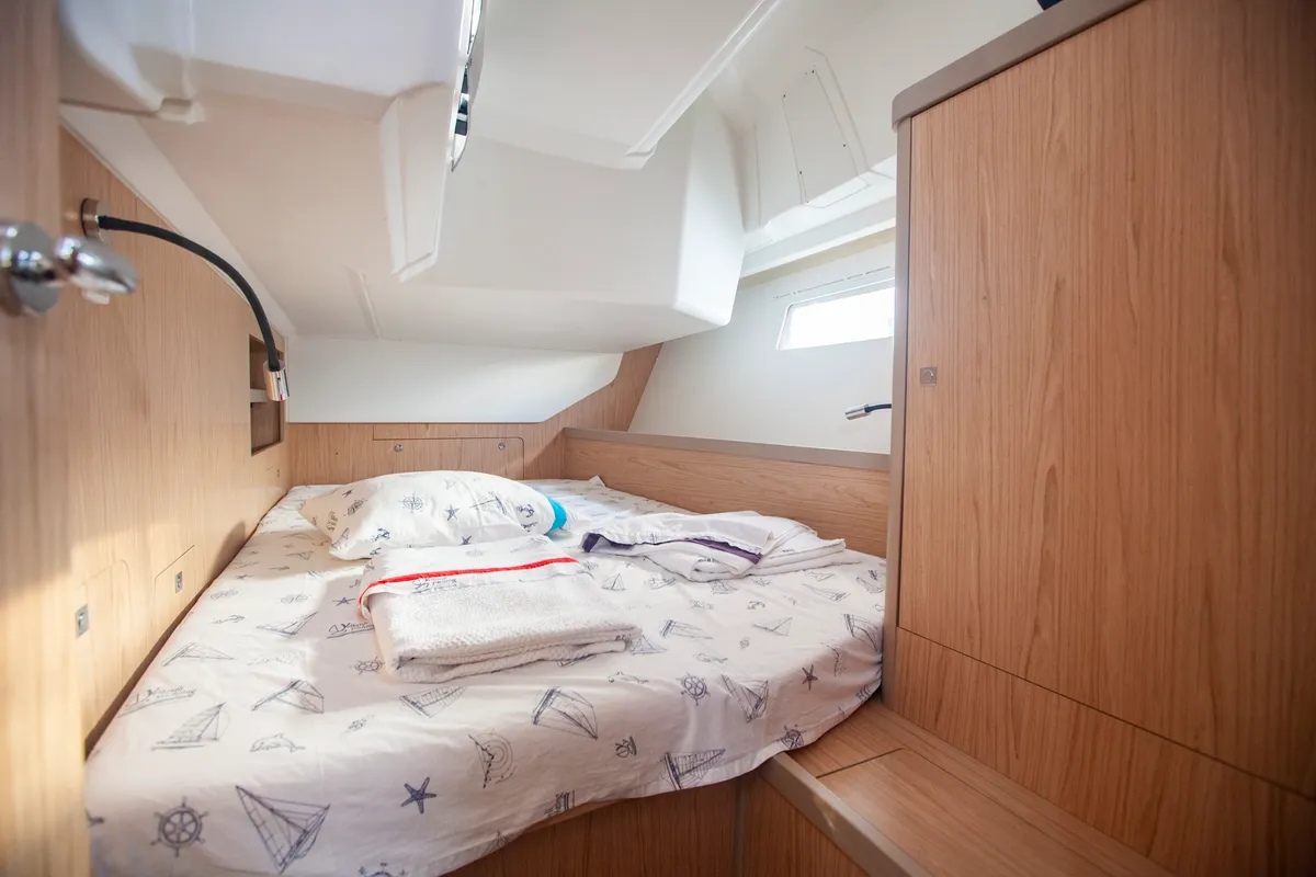Cabin on Hande, a Beneteau Oceanis 45 sailboat at Marmaris, Turkey