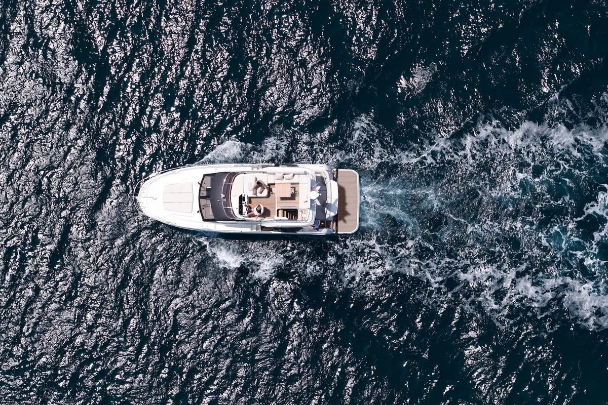 No Stress, a Prestige F4.3 motorboat at Podstrana - Miljevac, Croatia