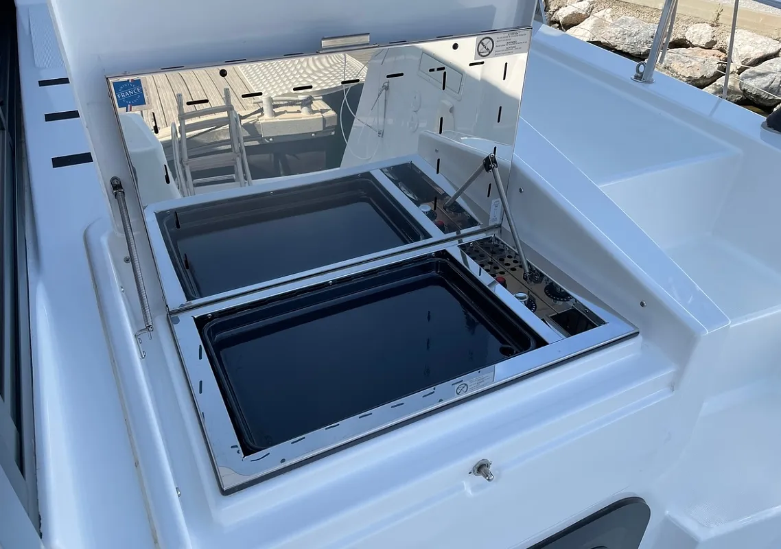 Noni, a Bali 4.6 catamaran at Lavrion, Greece