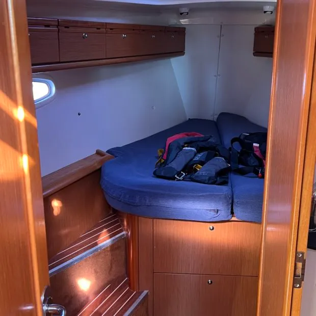 Cabin on Arloup, a Bavaria Cruiser 40 sailboat at Kerners, France