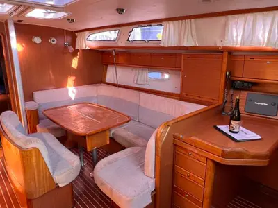 Salon of Arloup, a Bavaria Cruiser 40 sailboat at Kerners, France
