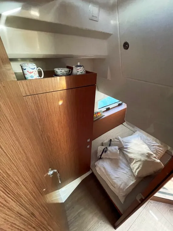Cabin on Ojj Misia, a Jeanneau Merry Fisher 1095 motorboat at Pirovac, Croatia
