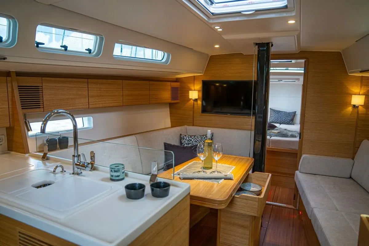 Salon of Areti, a X-Yachts X4⁰ sailboat at Lavrion, Greece